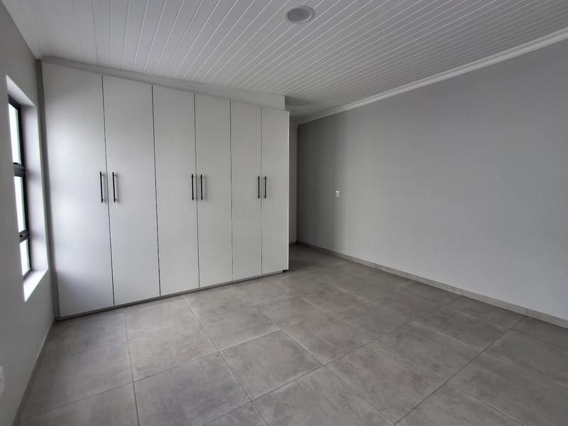 3 Bedroom Property for Sale in Britannia Bay Western Cape